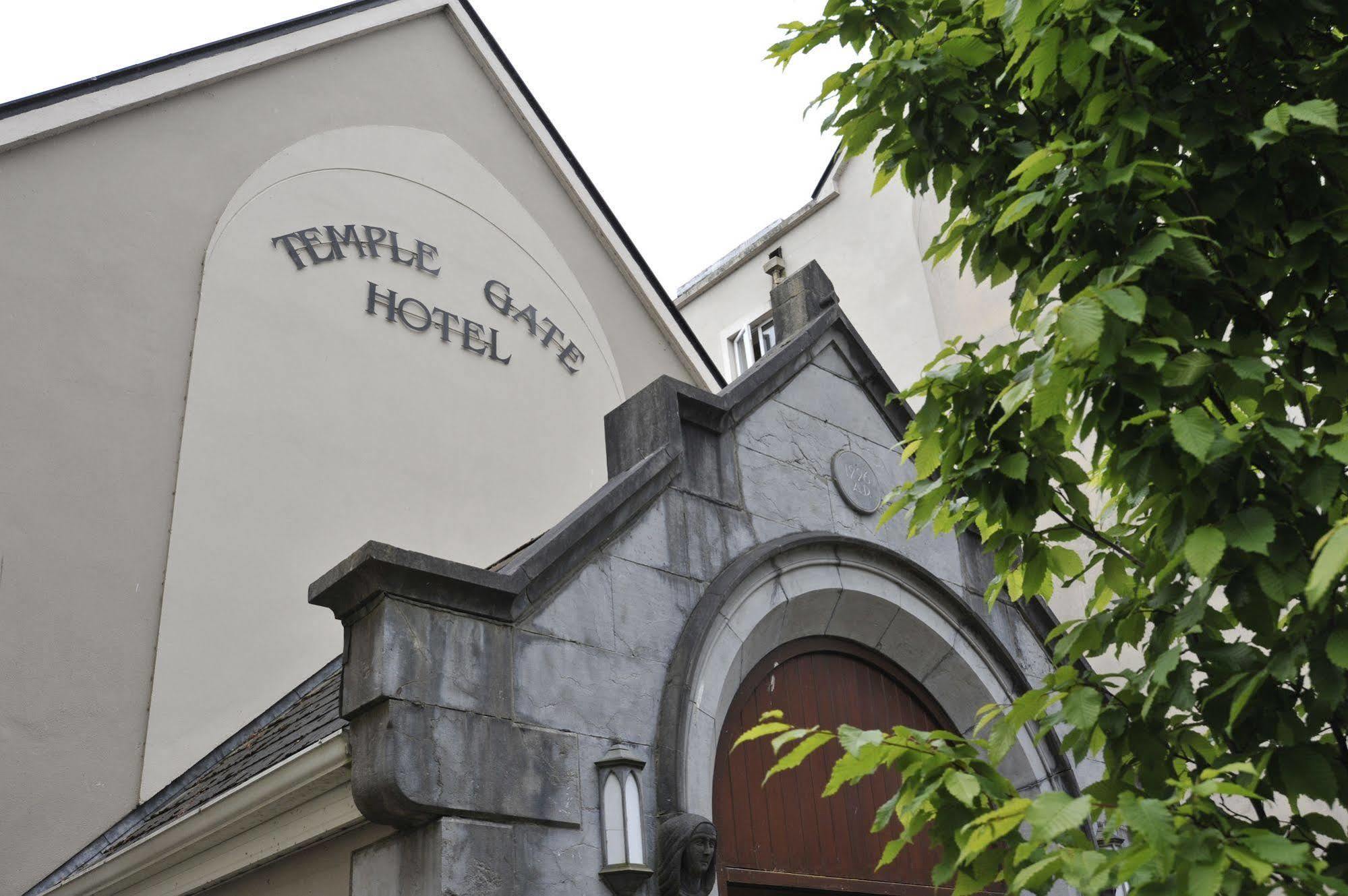 Temple Gate Hotel 에니스 외부 사진