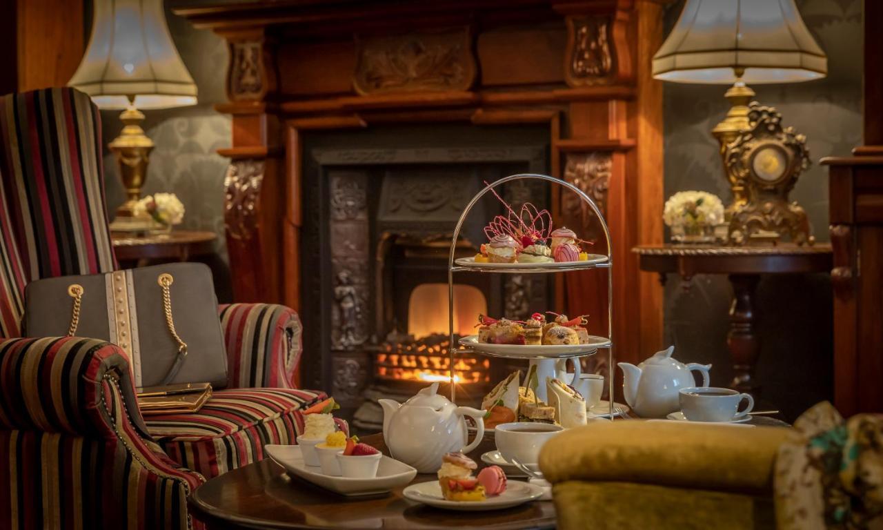 Temple Gate Hotel 에니스 외부 사진